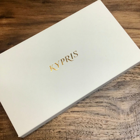 Kypris illumination for eyes and body pallet, highlighter shadow pallet - Picture 5 of 8